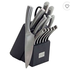 15 Piece Block Set. 8 Knifes & 1 pair of Scissors